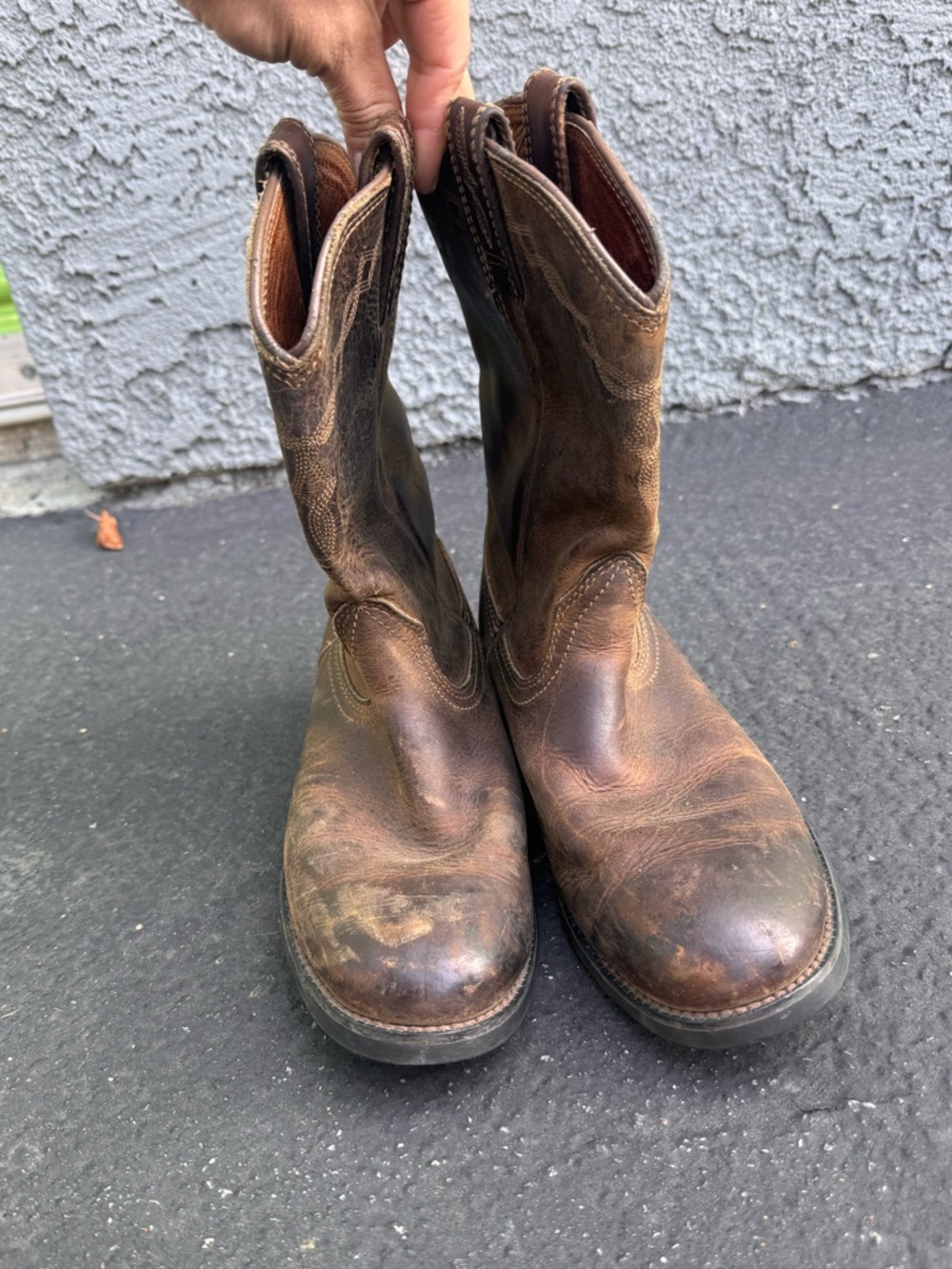 ARIAT Heritage Roper Brown Distressed Leather Cowboy Boots Size 6.5 - Picture 2 of 8